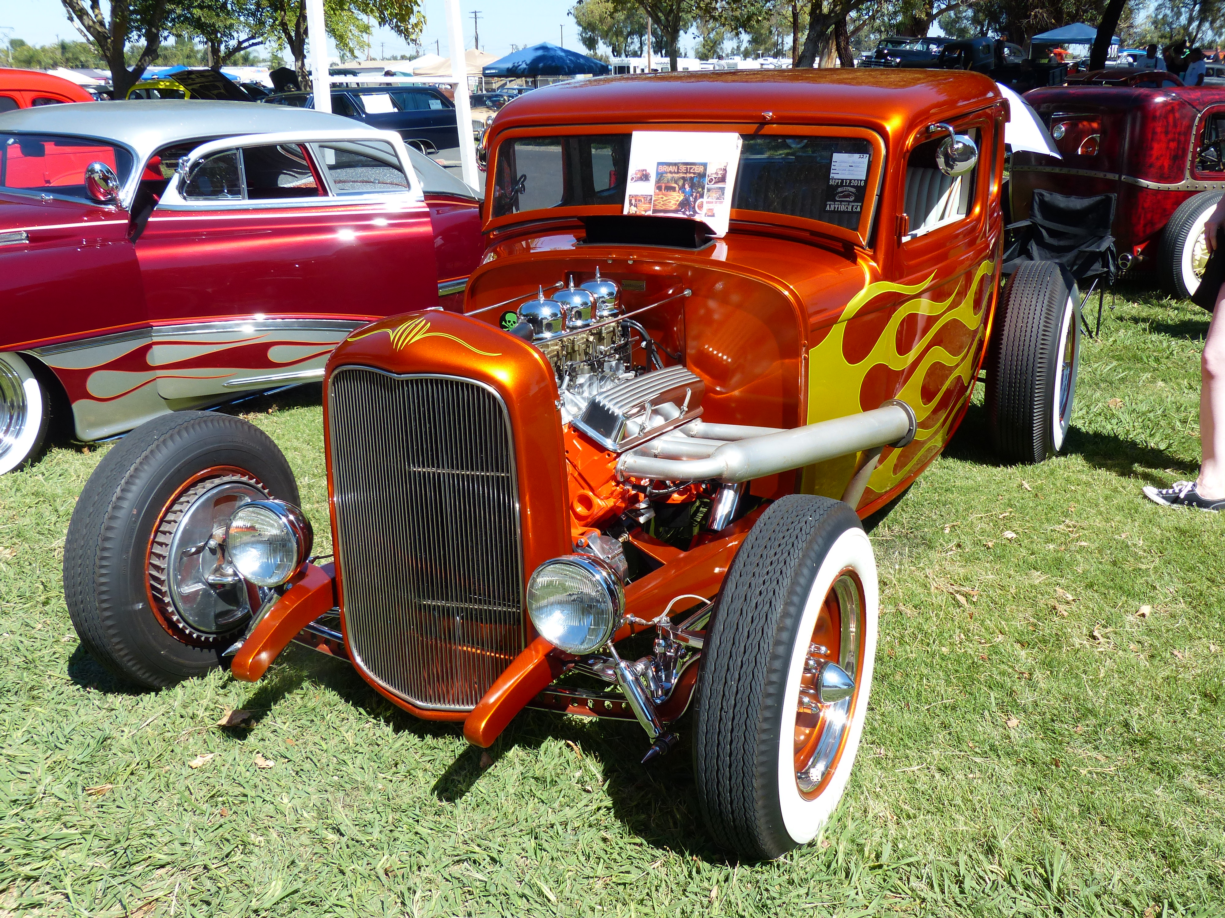 Switchblade 327 front
