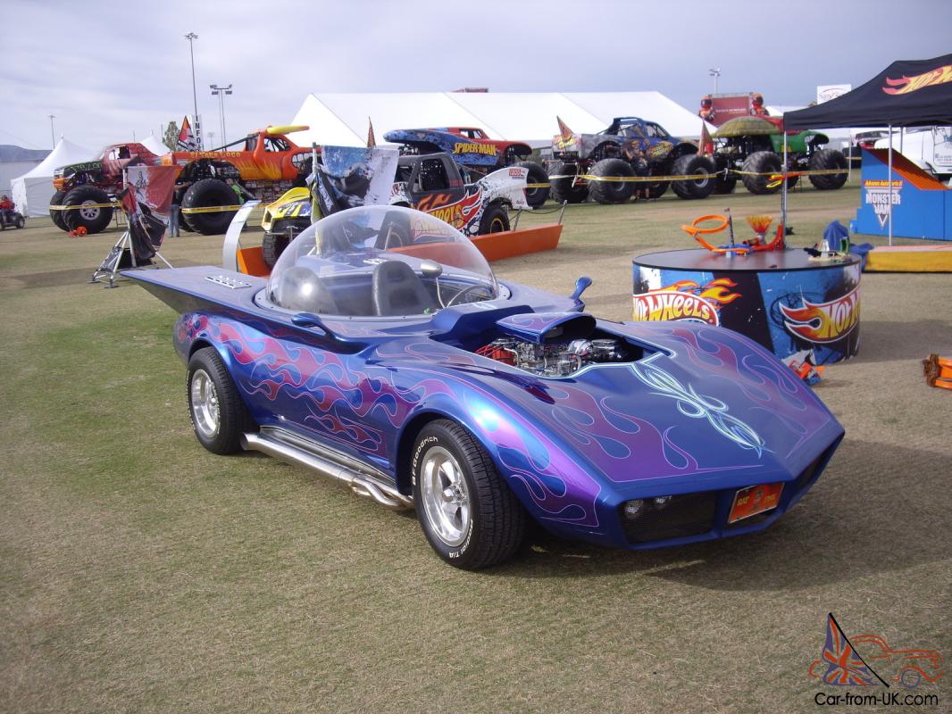 Bubble Ray with covered engine and muscle rims, front quarter, another side