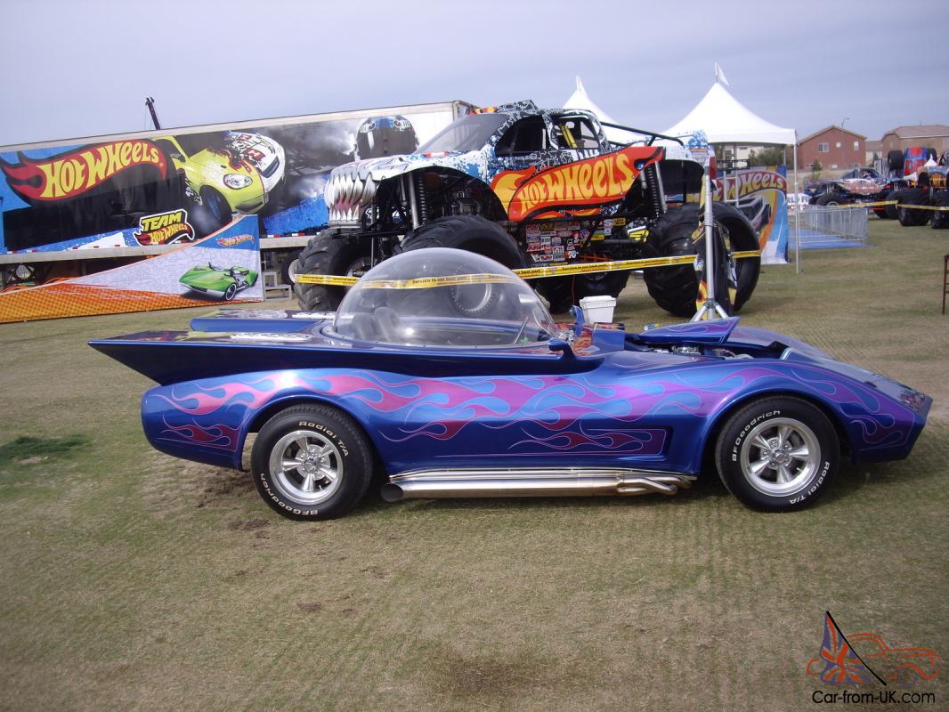 Bubble Ray with covered engine and muscle rims, side