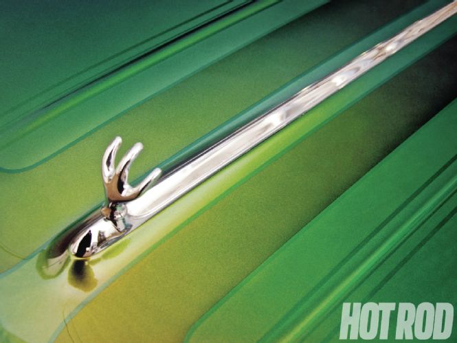 Gas Bubble hood ornament