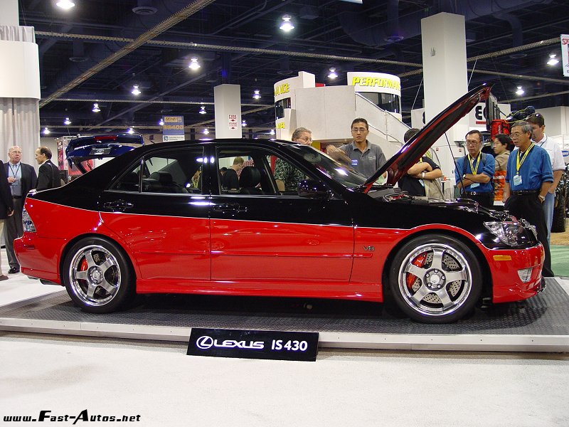 Lexus IS 430 on the auto show, side