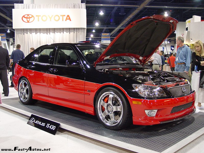 Lexus IS 430 on the auto show, front quarter