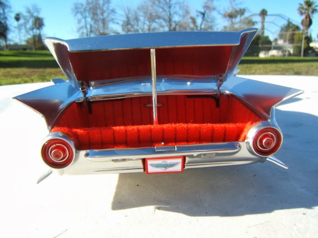 Thunderflite open trunk