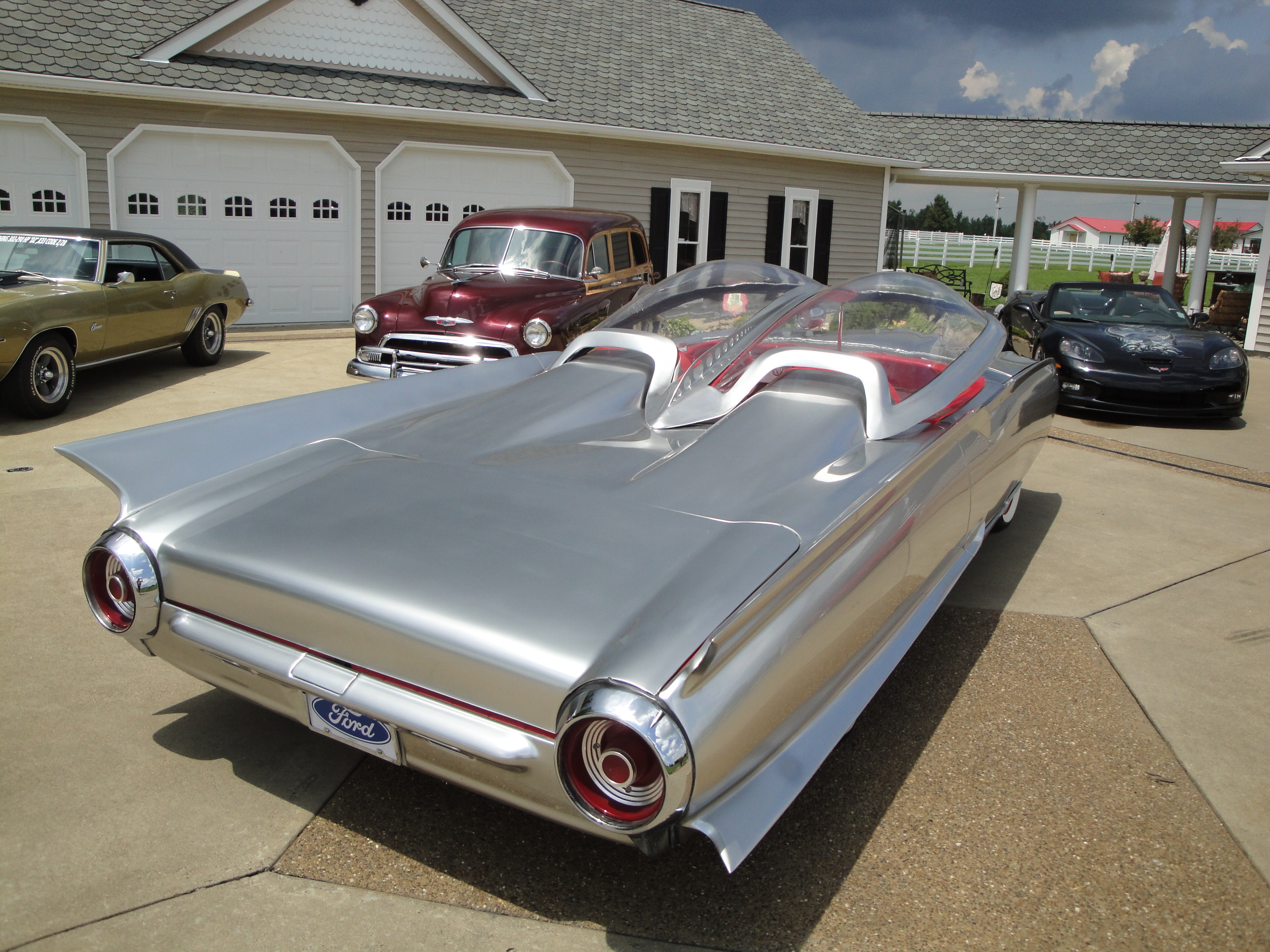 Thunderflite rear quarter