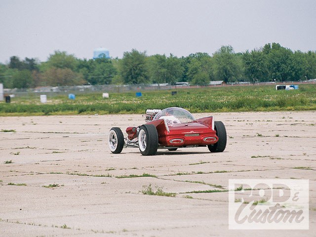 Atomic Punk cruisin', far away shot