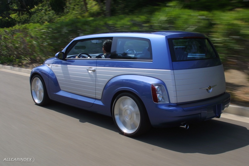 California Cruiser in motion, rear quarter