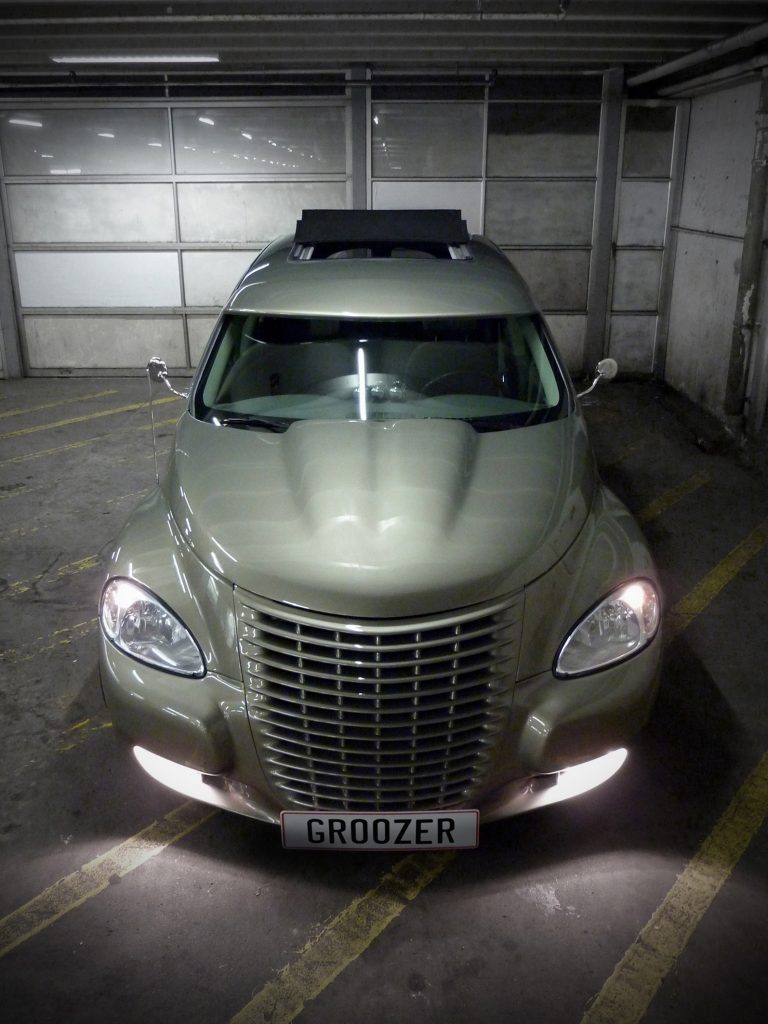 Groozer front