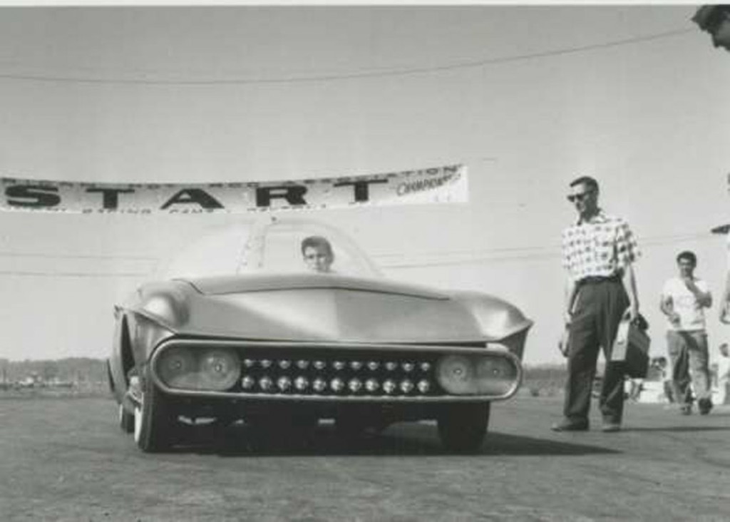 Predicta, second version on the track, front shot