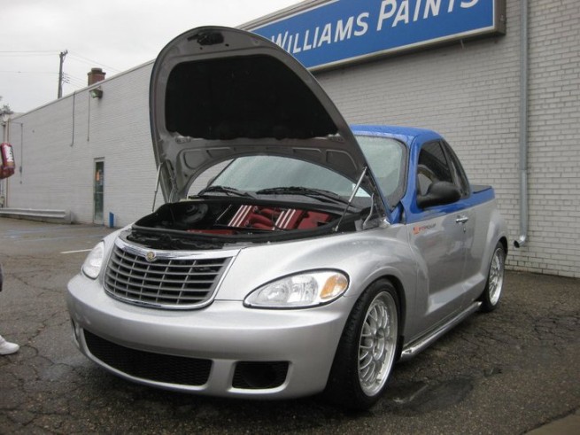 PT Cruiser with a V10 hood open