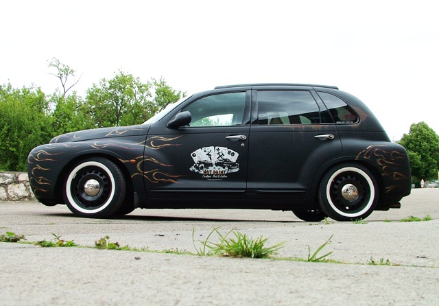 PT Cruiser custom retro restyling side 2