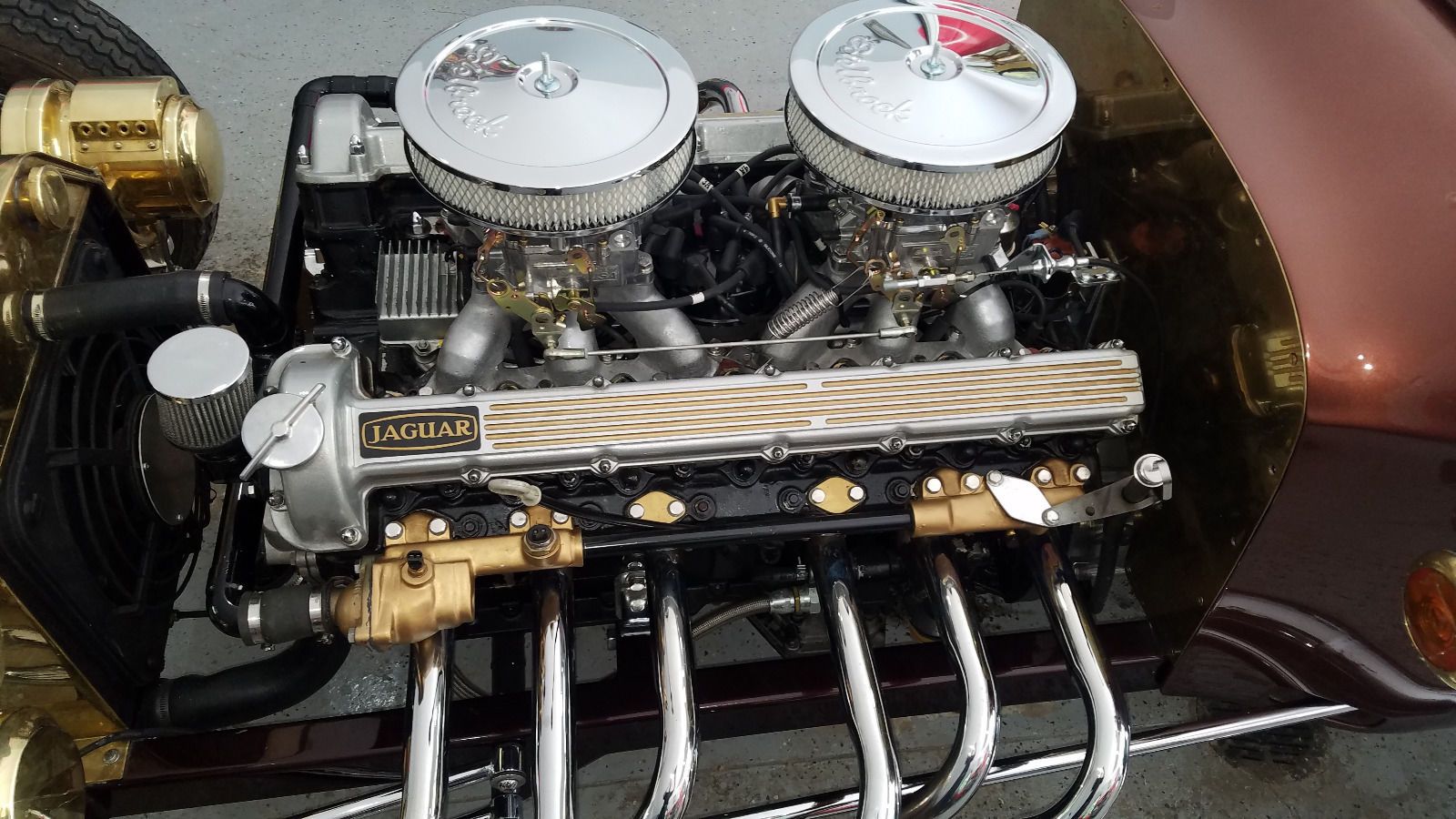 T-bucket with Jaguar V12 & Edelbrock carbs 06