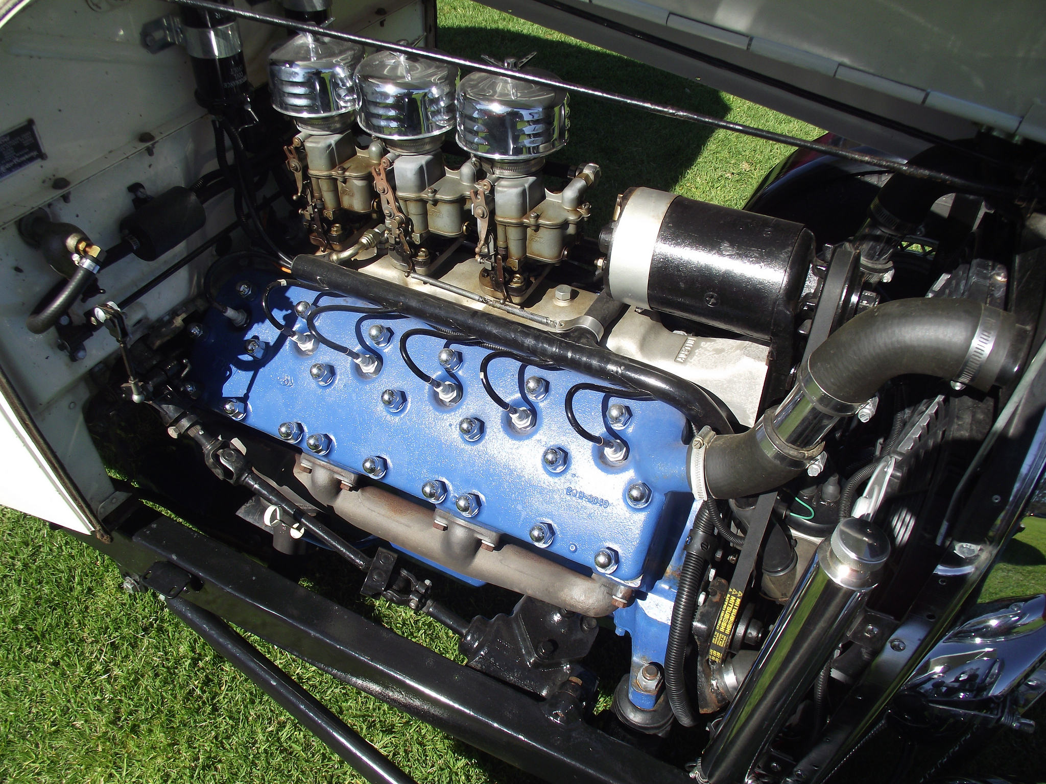 1928 Model A 5-window coupe with Lincoln-Zephyr V12 03