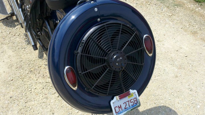 Custom motorcycle with Lincoln-Zephyr V12 03