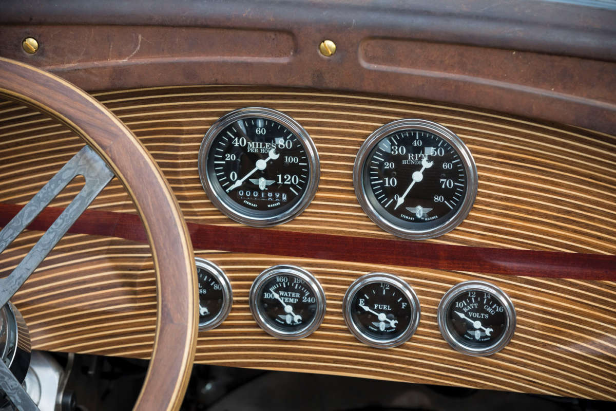 Hot-rod with BMW V12 engine from US 04