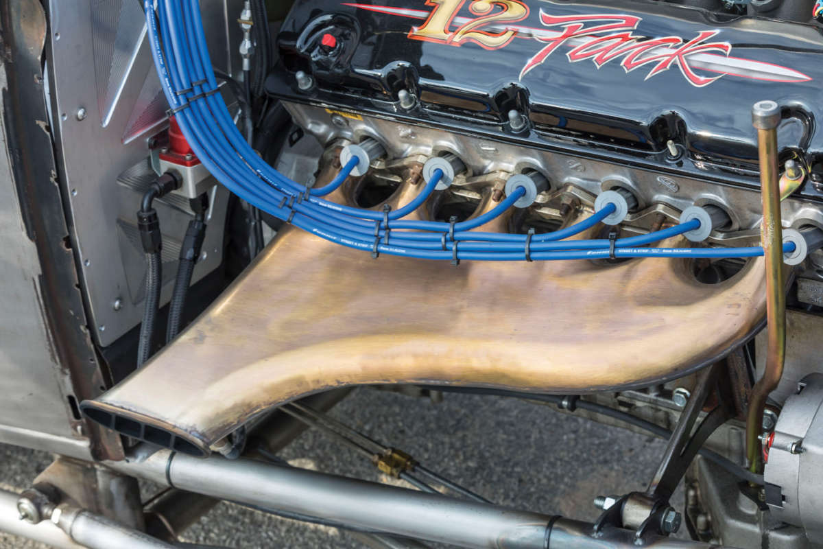 Hot-rod with BMW V12 engine from US 08