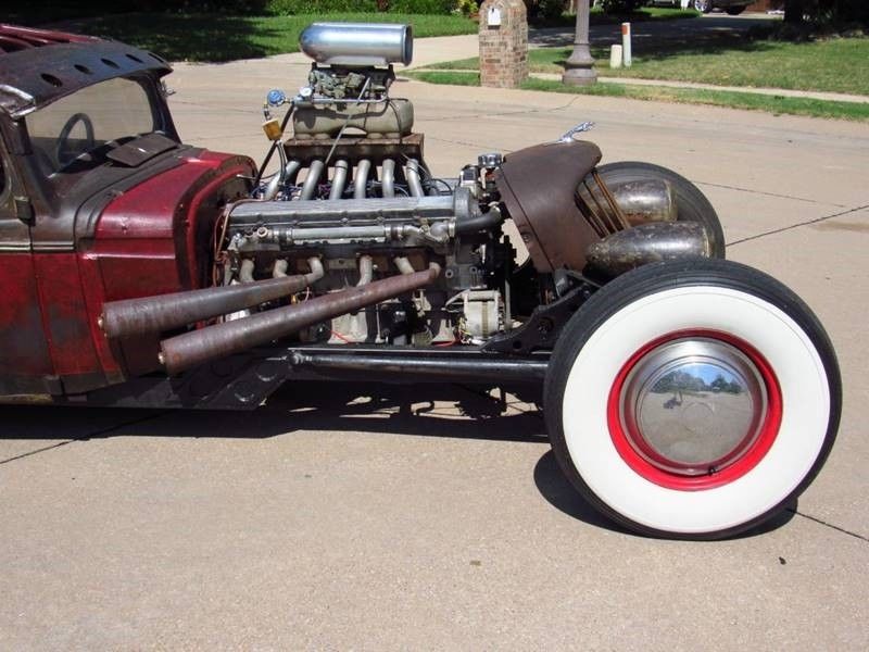 Oldsmobile rat-rod with Jaguar V12 08
