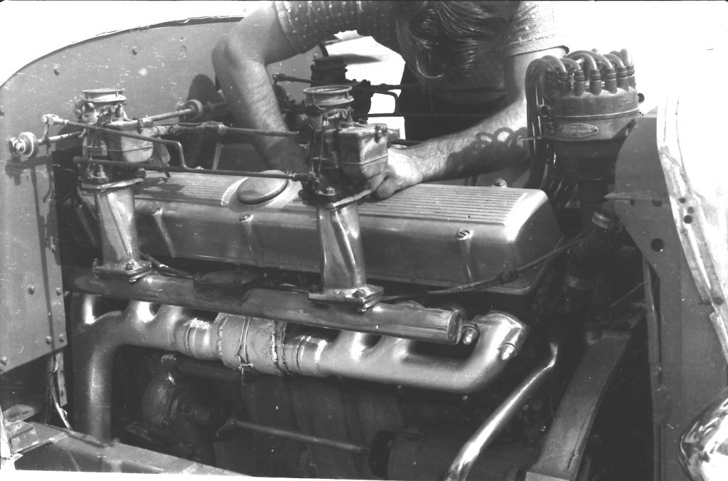 The Sweet 16 trambler is really huge. And, unlike the Marmon, each cylinder of this engine has its own exhaust duct.