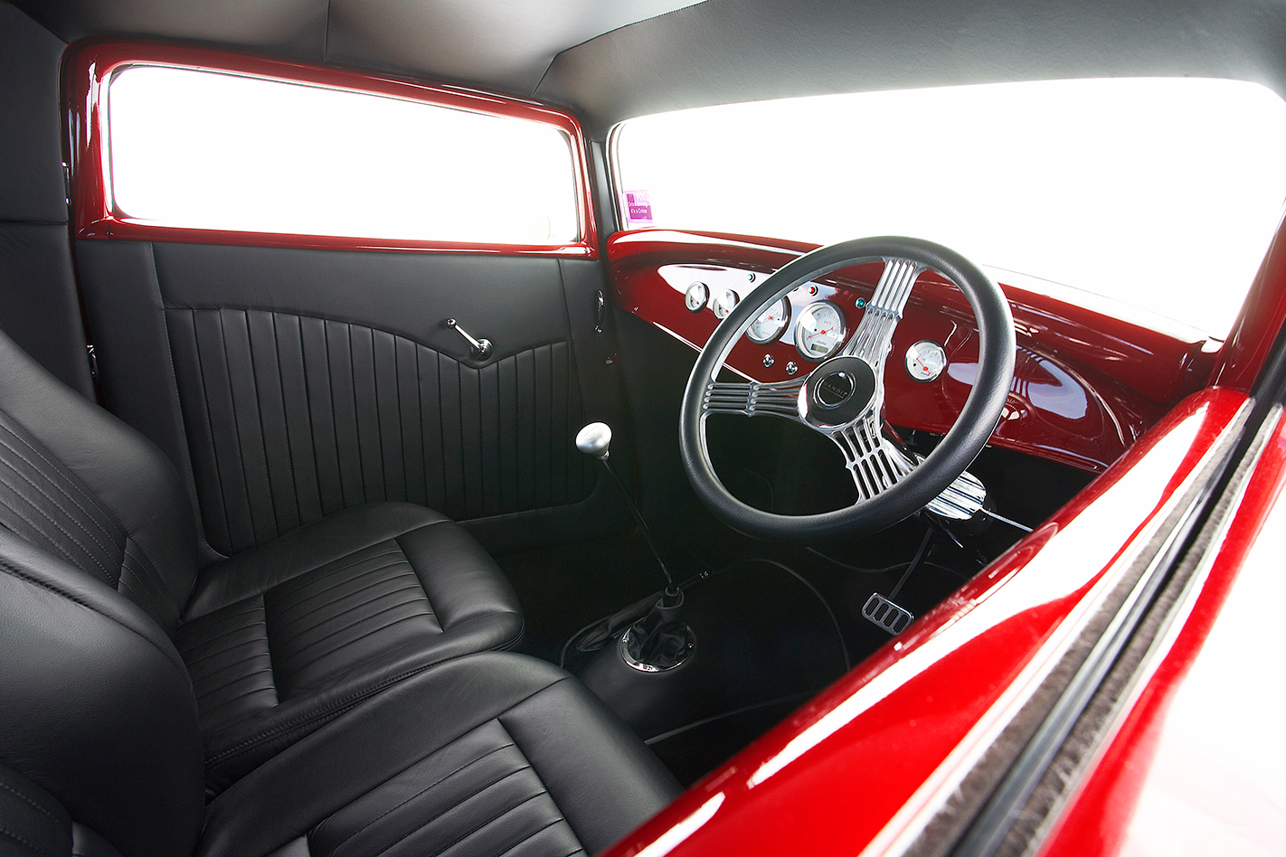 Elvis the GMC V12 hot-rod interior 3