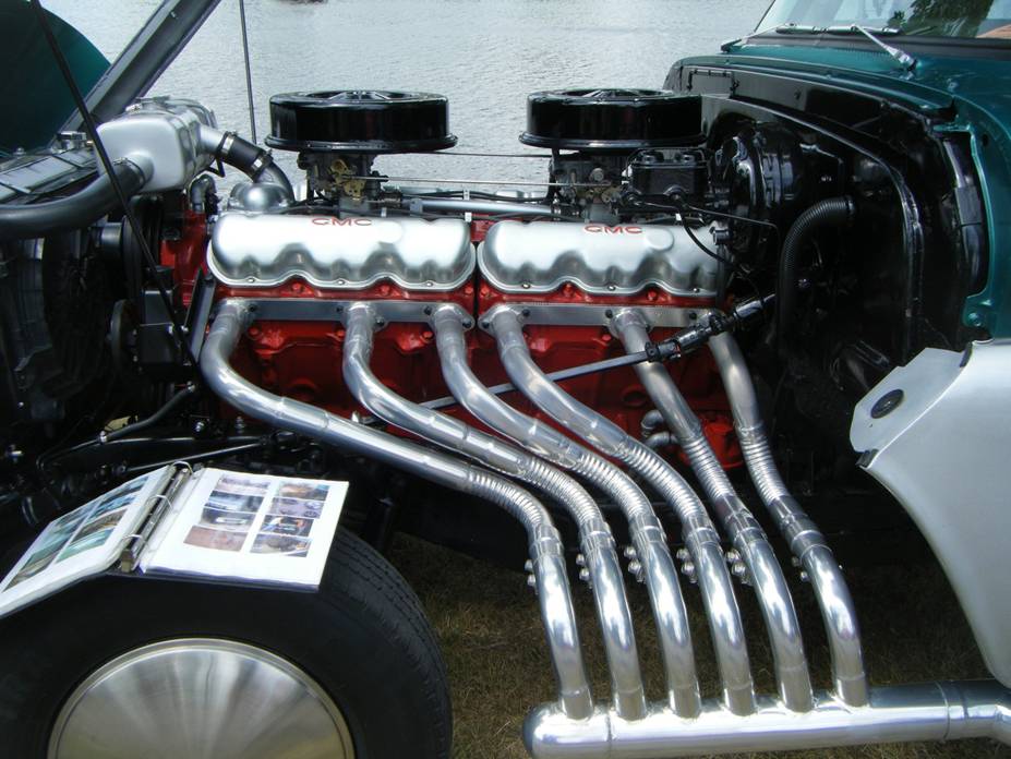 Late Rap'em Pappy, GMC Twin-Six close-up.