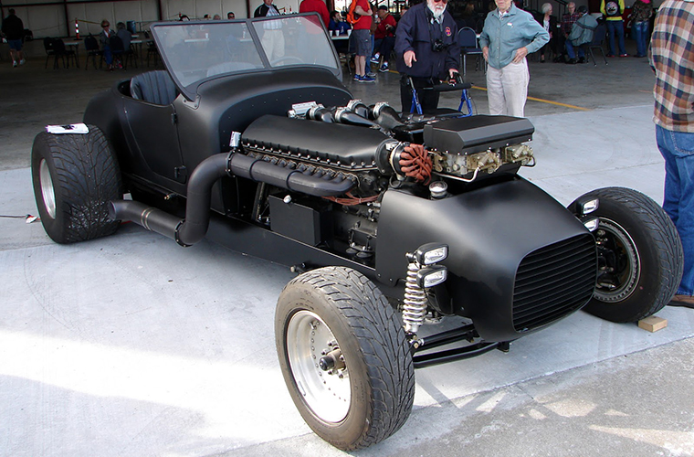 Thumb for an article about US exotic V12 rods.