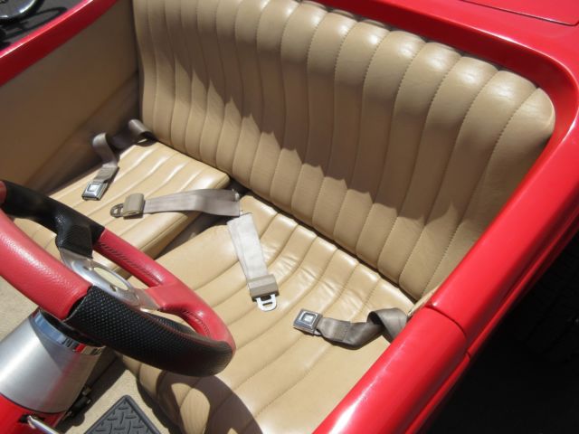 Red hot rod with V2, photo 03.