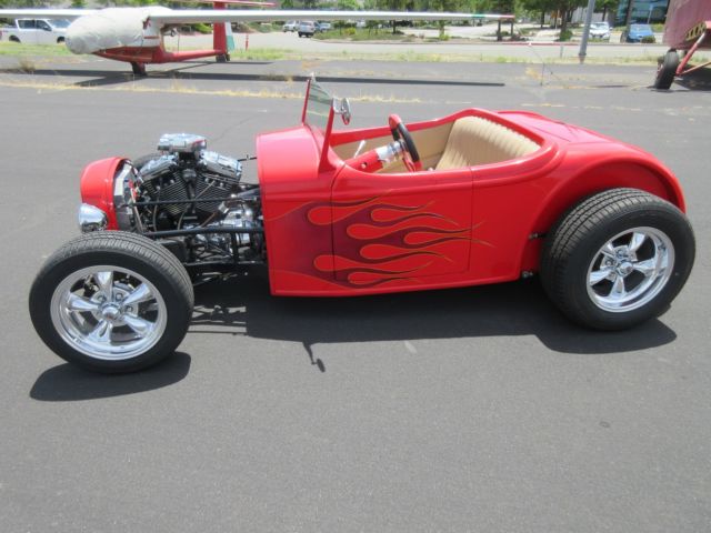 Red hot rod with V2, photo 10.