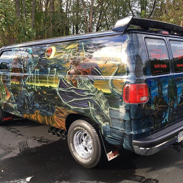 2000 Dodge Ram Van B1500 "The Dragon Lord", body photo, 02.