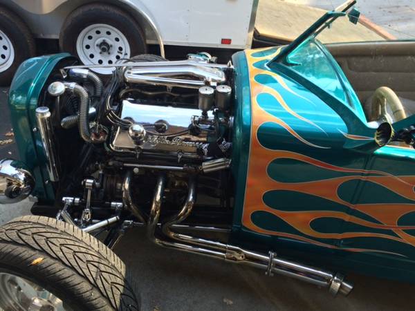 A Ford hot rod with a V6 engine from Alfa Romeo, photo 11.