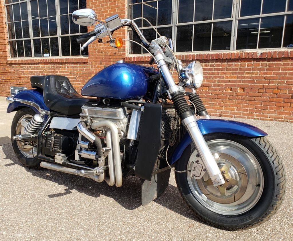 Kannon motorcycle with V6 engine, photo 2.