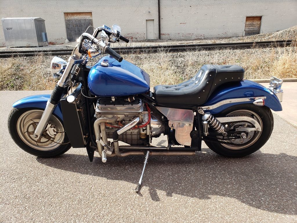 Kannon motorcycle with V6 engine, photo 13.