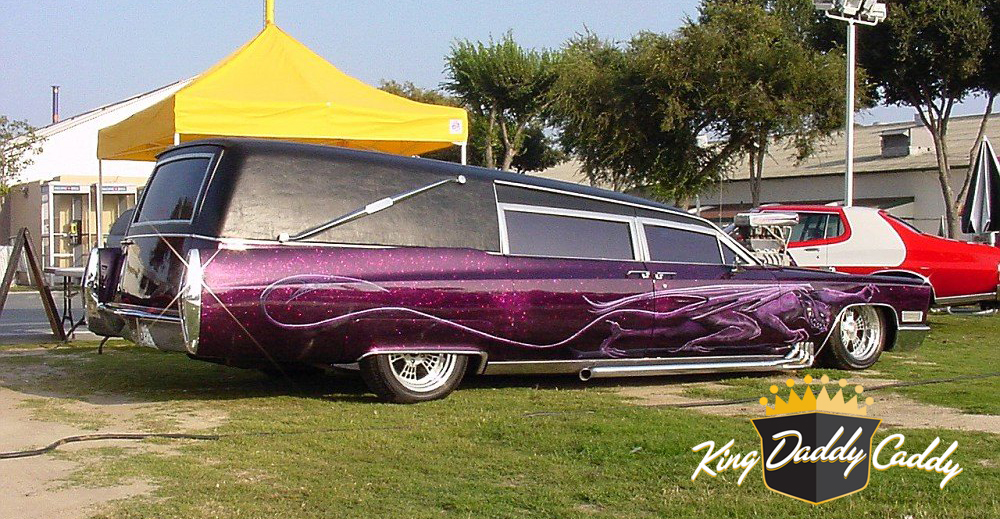 Barris' Kargoyle hearse, early (without pinstripe on the trunk) photo 05.