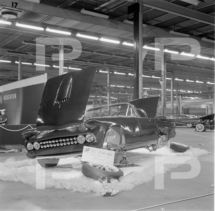 Darryl Starbird's custom Ford Thunderbird, Le Perle, HQ photo number 3 with some bad person's watermarks.