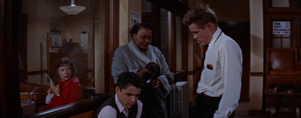 Scene at the police station, Rebel Without A Cause 1955