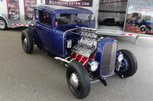 Thumb for the article about V-Doce, the supercharged Lincoln V12 hot-rod Ford Model A.