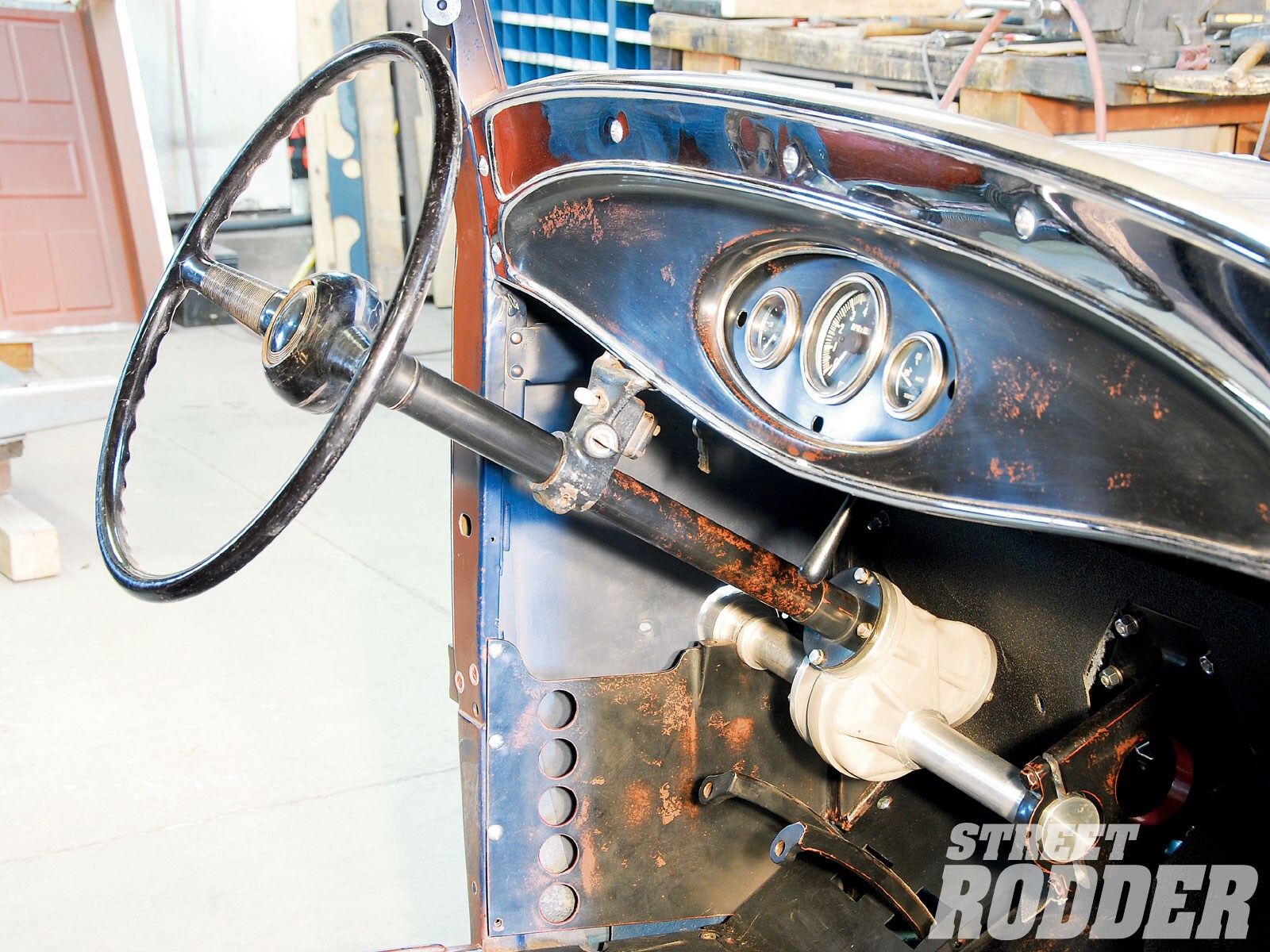 Cowl Steering, the device inside.
