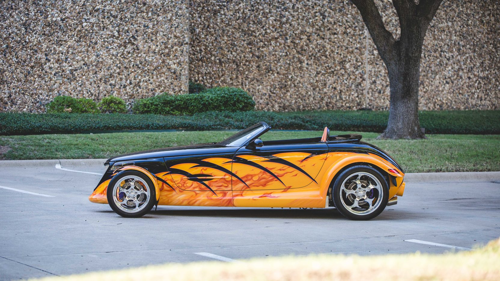 Wild Thing, custom Prowler, 2010 House Of Kolor calendar car, photo 03.