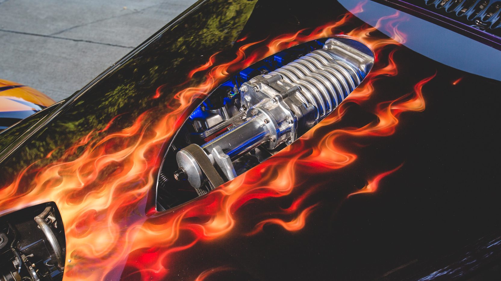 Wild Thing, custom Prowler, 2010 House Of Kolor calendar car, engine, photo 01.
