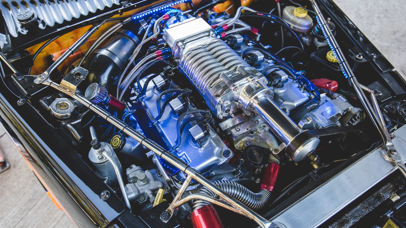 Wild Thing, custom Prowler, 2010 House Of Kolor calendar car, engine, photo 02.