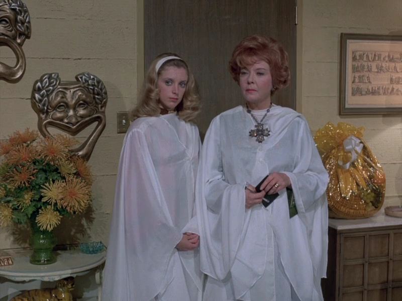 Mary Ann and Edna, The Swan Song (Colombo)