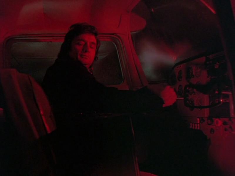 Johnny Cash controls an airplane, TV series Columbo