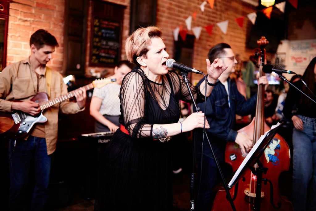 Ghost Radio, Vera sings