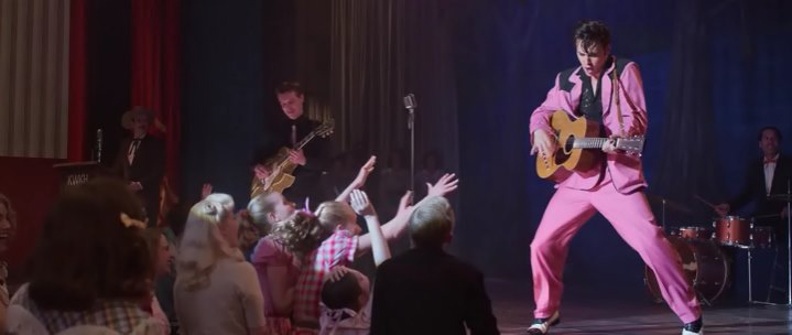 the reaction of the female audience to Elvis' performance