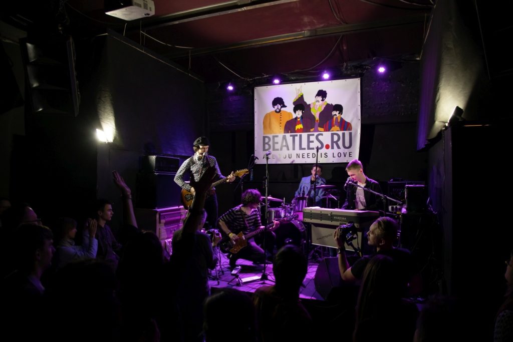 The Karovas Milkshake in concert
