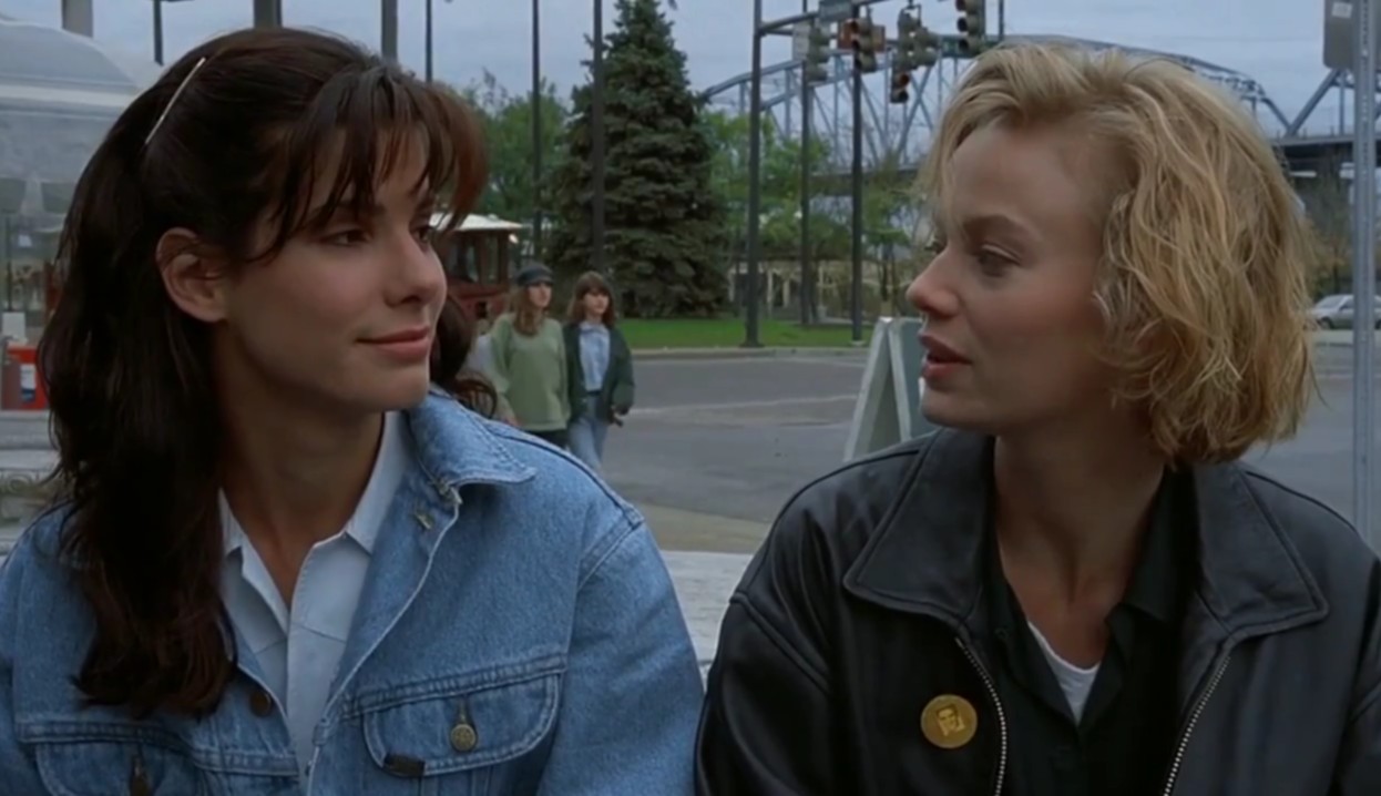 Sandra Bullock, Samantha Mathis in the movie What They Call Love