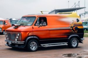 Heartbreaker 1977 Chevy Van, a custom van review