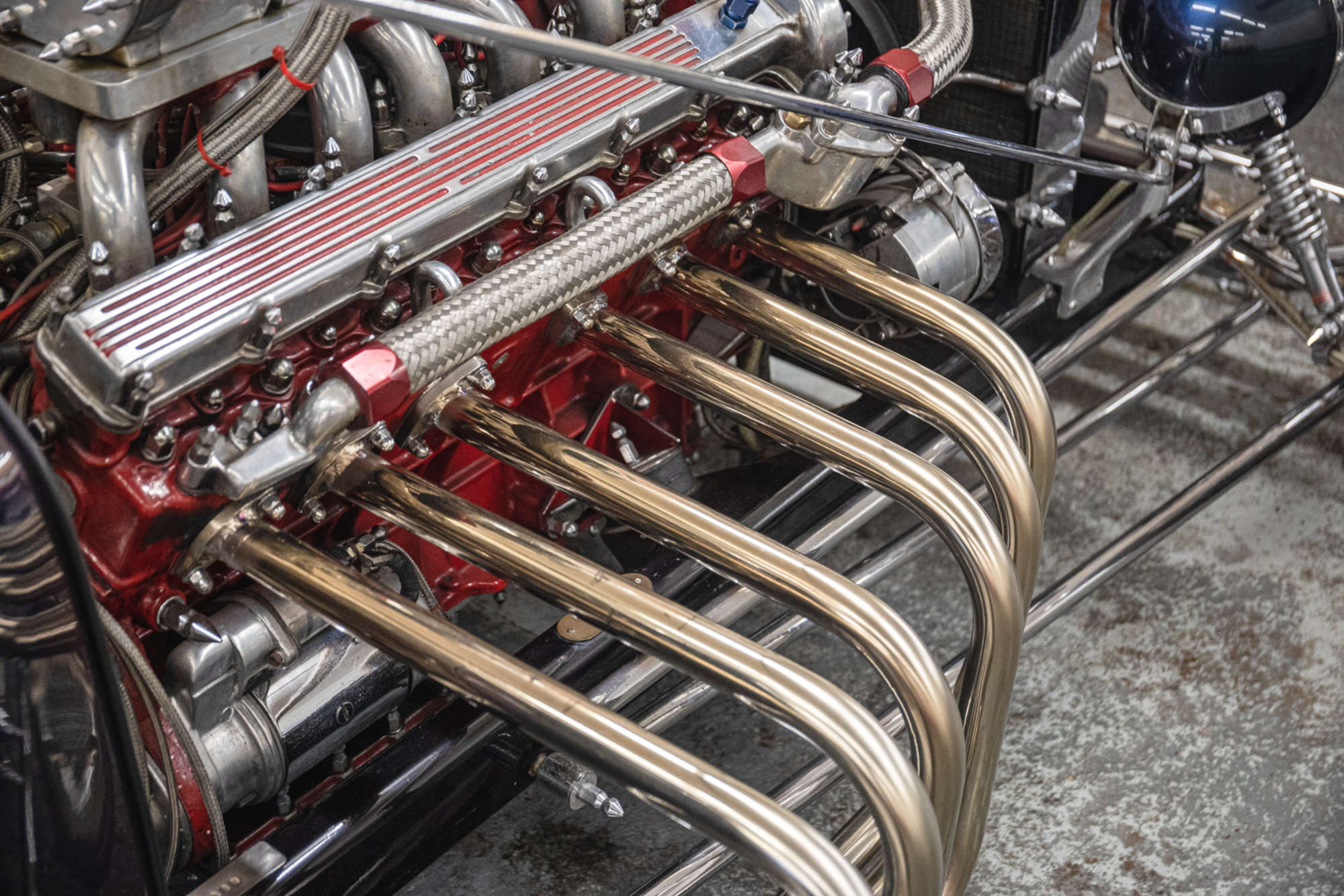 Sticky Rubber, a hot rod with a Jaguar V12 engine and supercharging, photo 13.