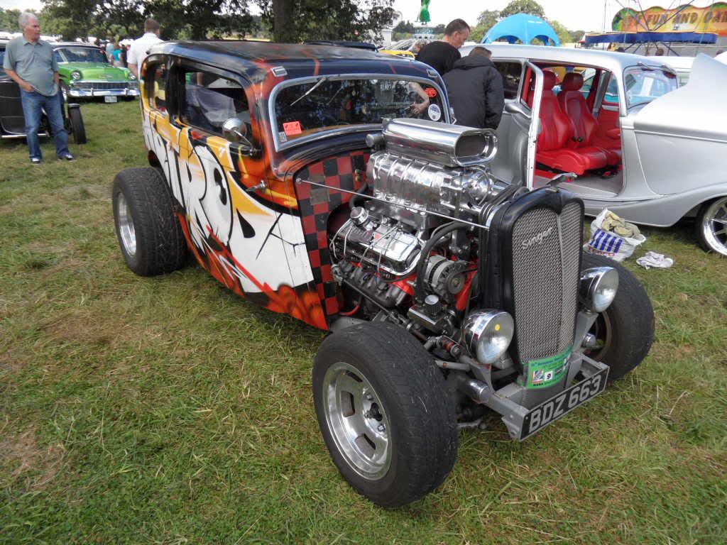 Diesel 1936 Singer Bantam with graffiti, photo 02.