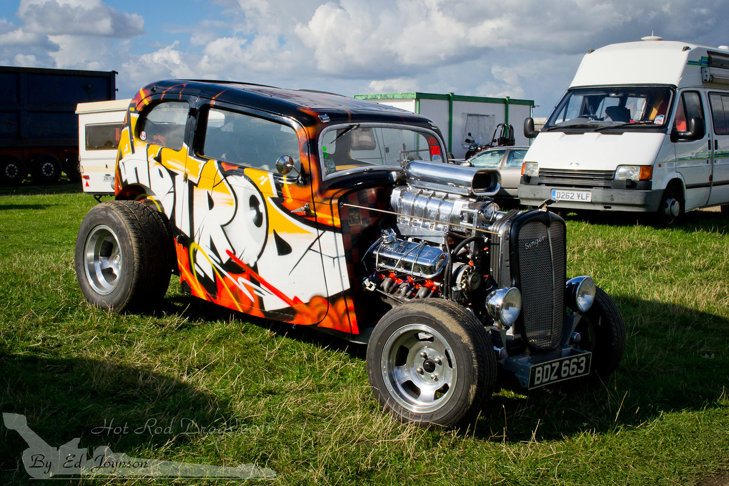 Diesel 1936 Singer Bantam with graffiti, photo 07.