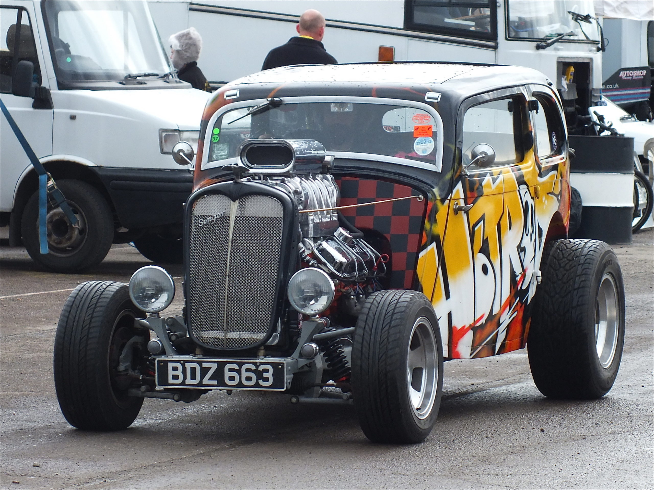 Diesel 1936 Singer Bantam with graffiti, photo 08.