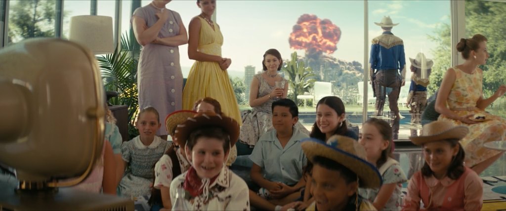 a party on the background of a nuclear explosion in the TV series Fallout 2024